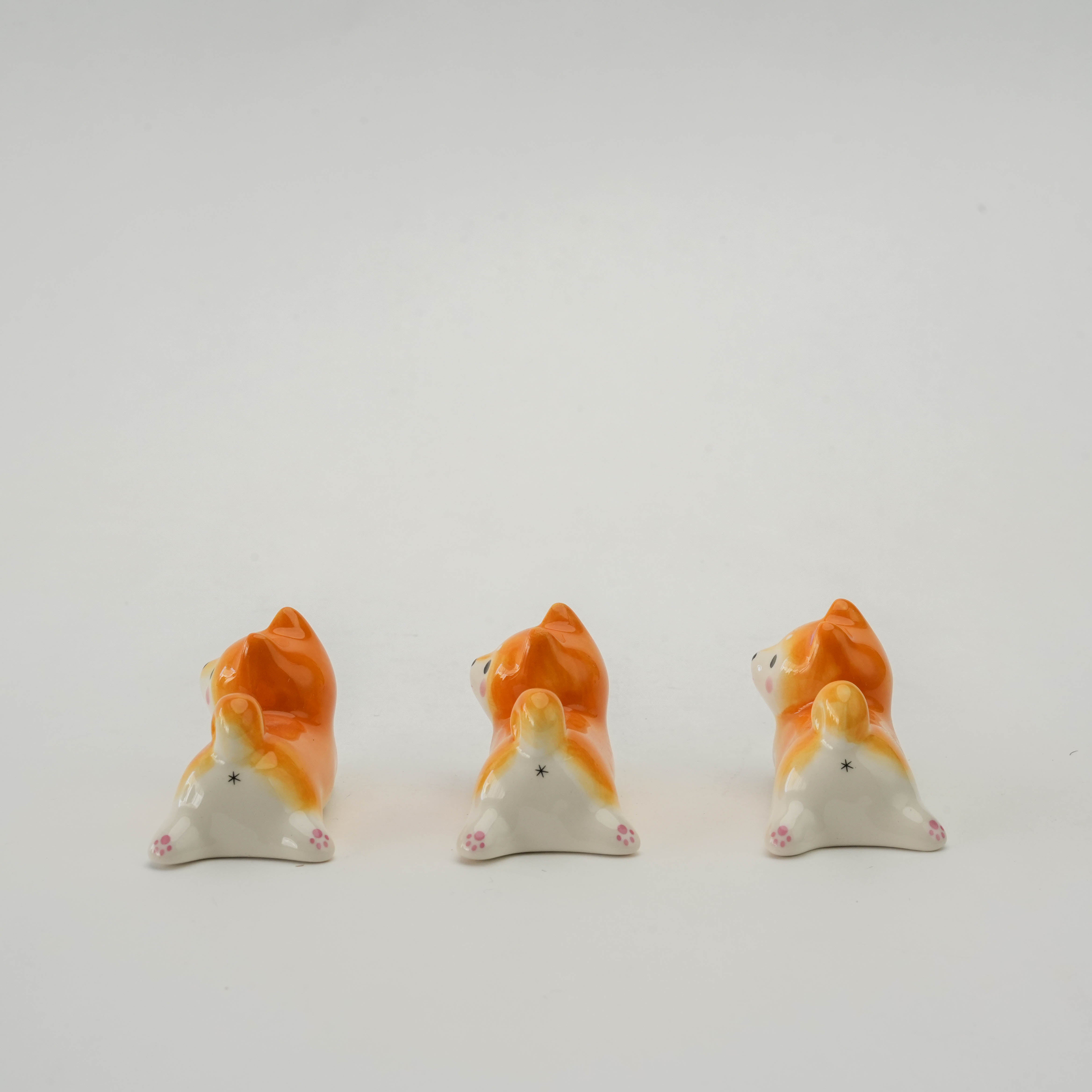 Yakushigama Shiba Dog Crouching Chopstick Rest 3 Set