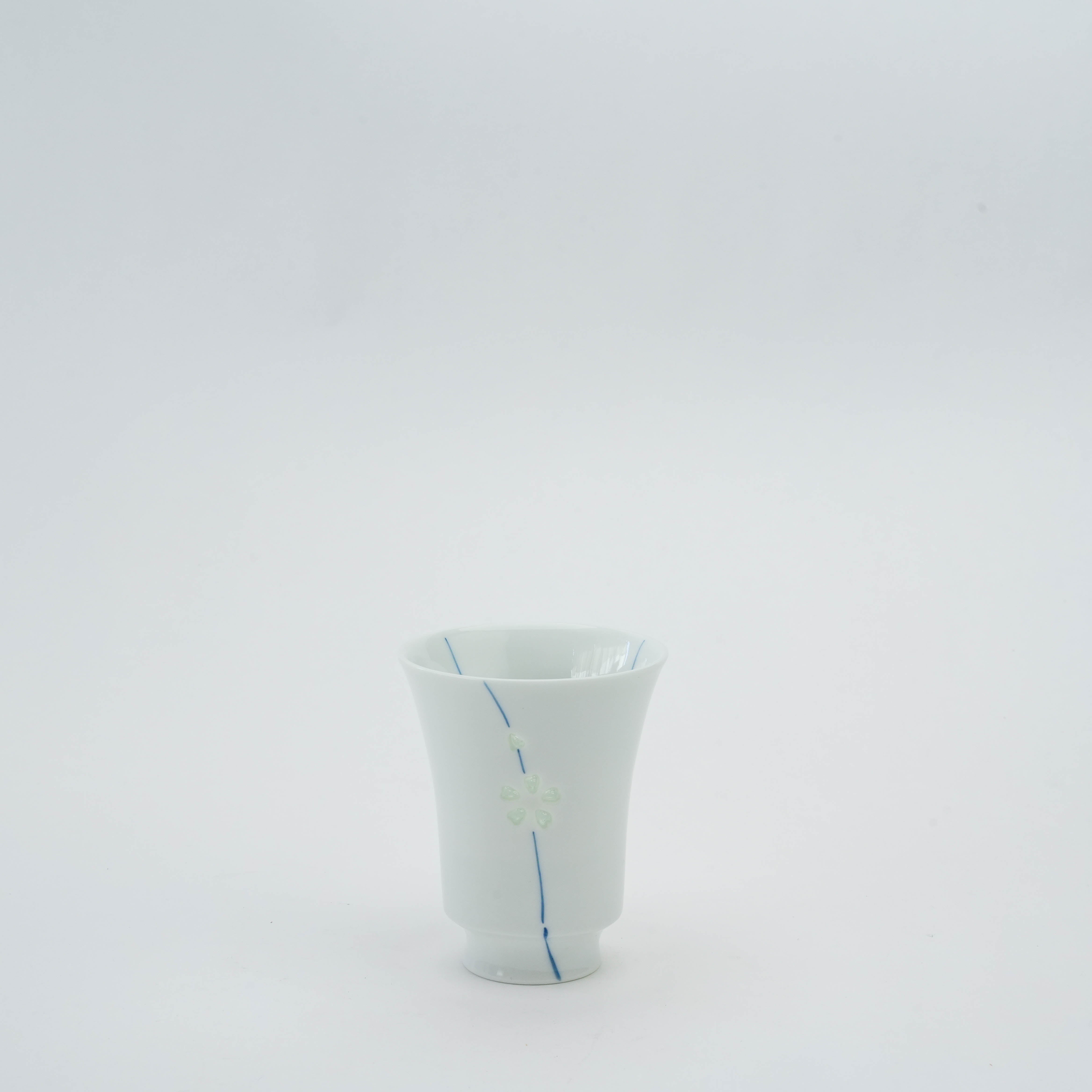 Arita Ware Crystal-Carved Hanabira Yunomi Tea Cup