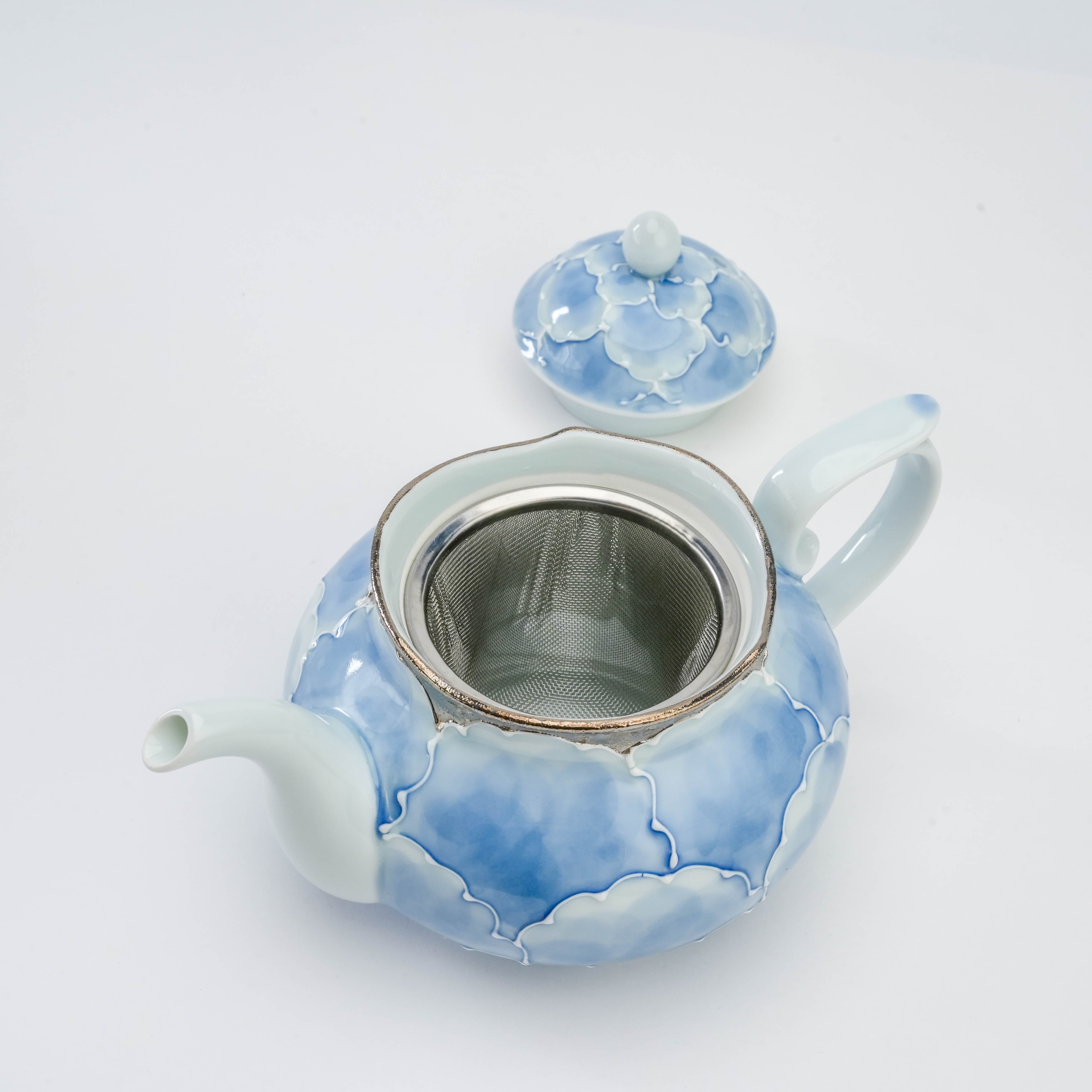 Arita Ware Bunzan Kiln Peony Teapot – Blue & Silver