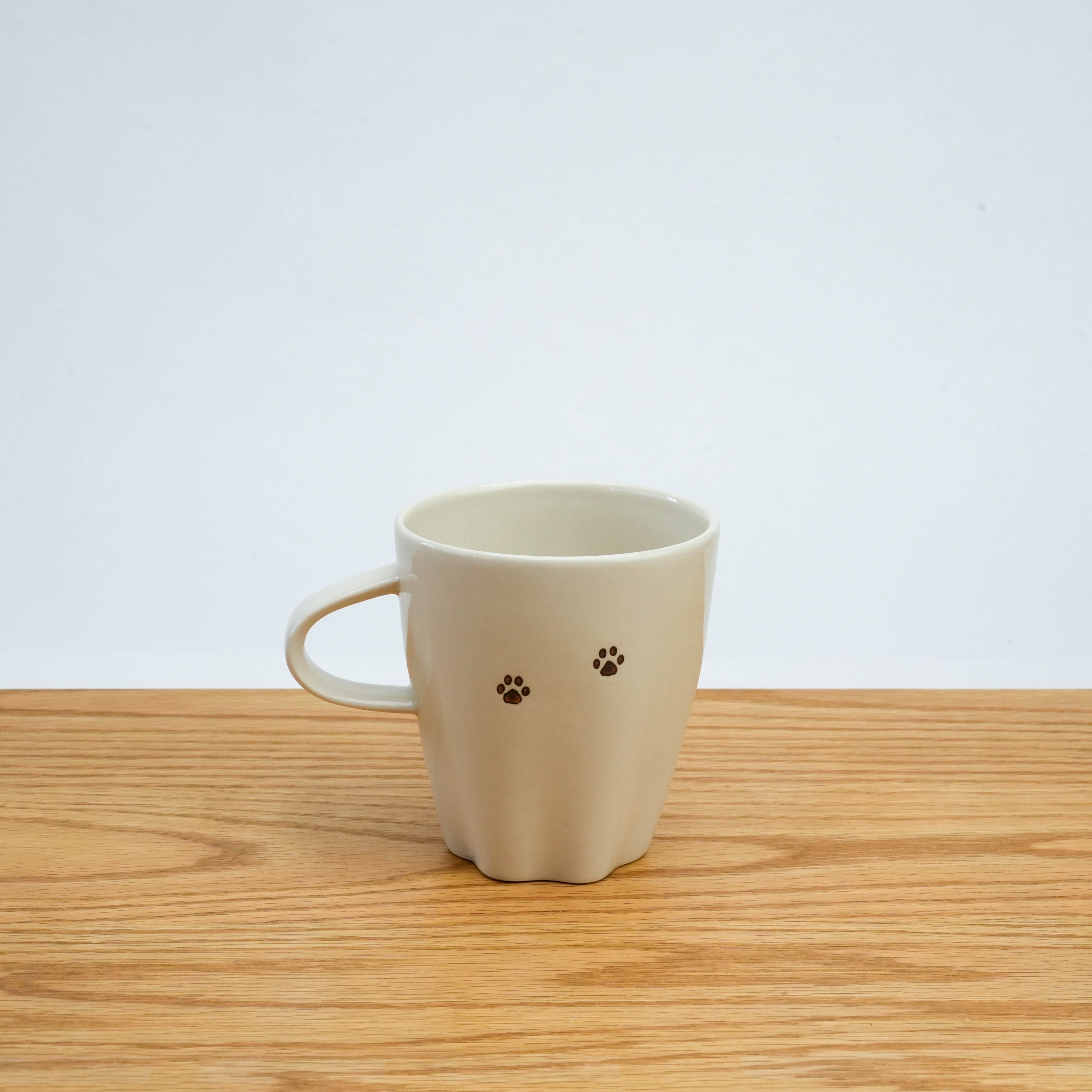 Hasami Ware Hanging Cat Paw Mug
