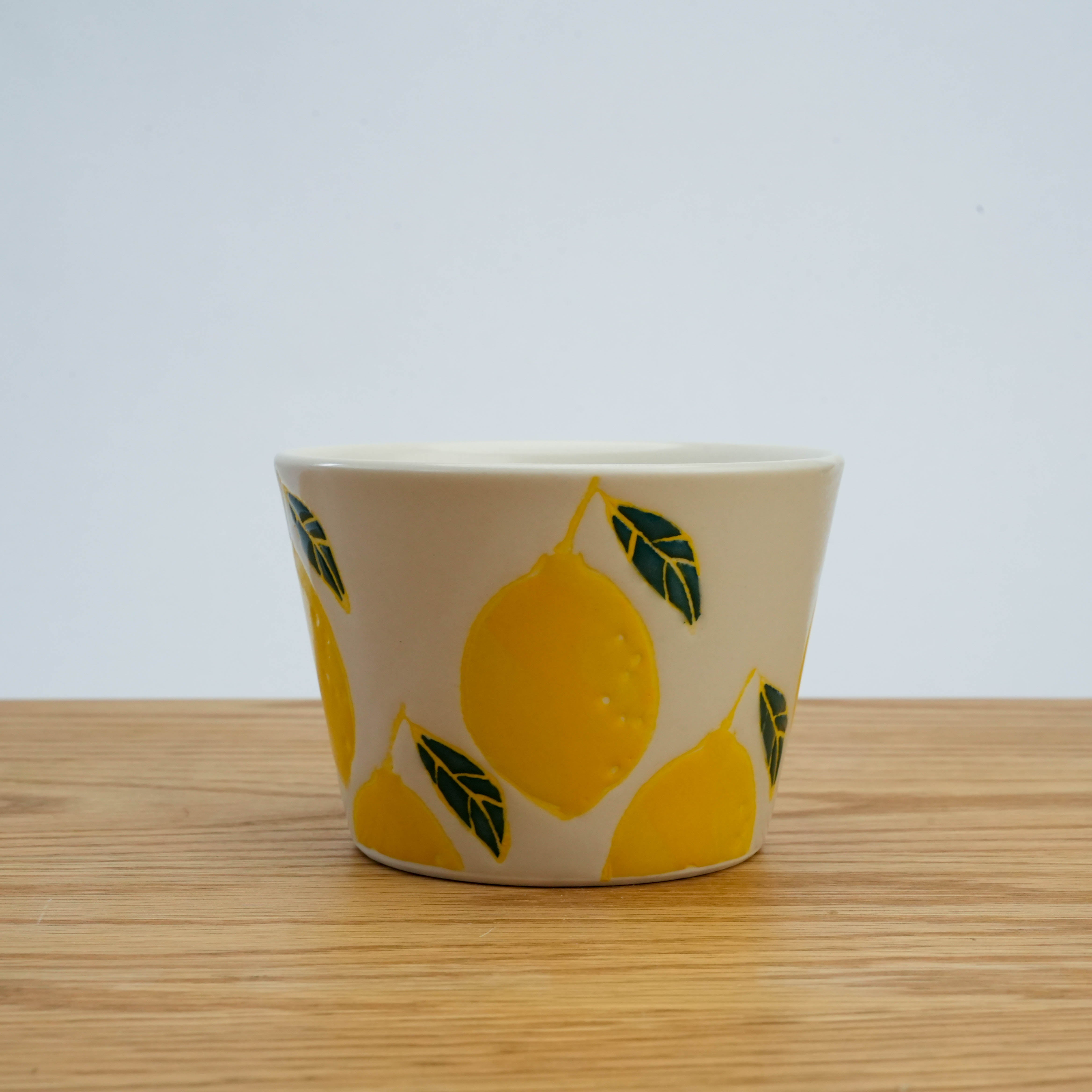 Hasami Ware Fresh Art Y Cup - Lemon