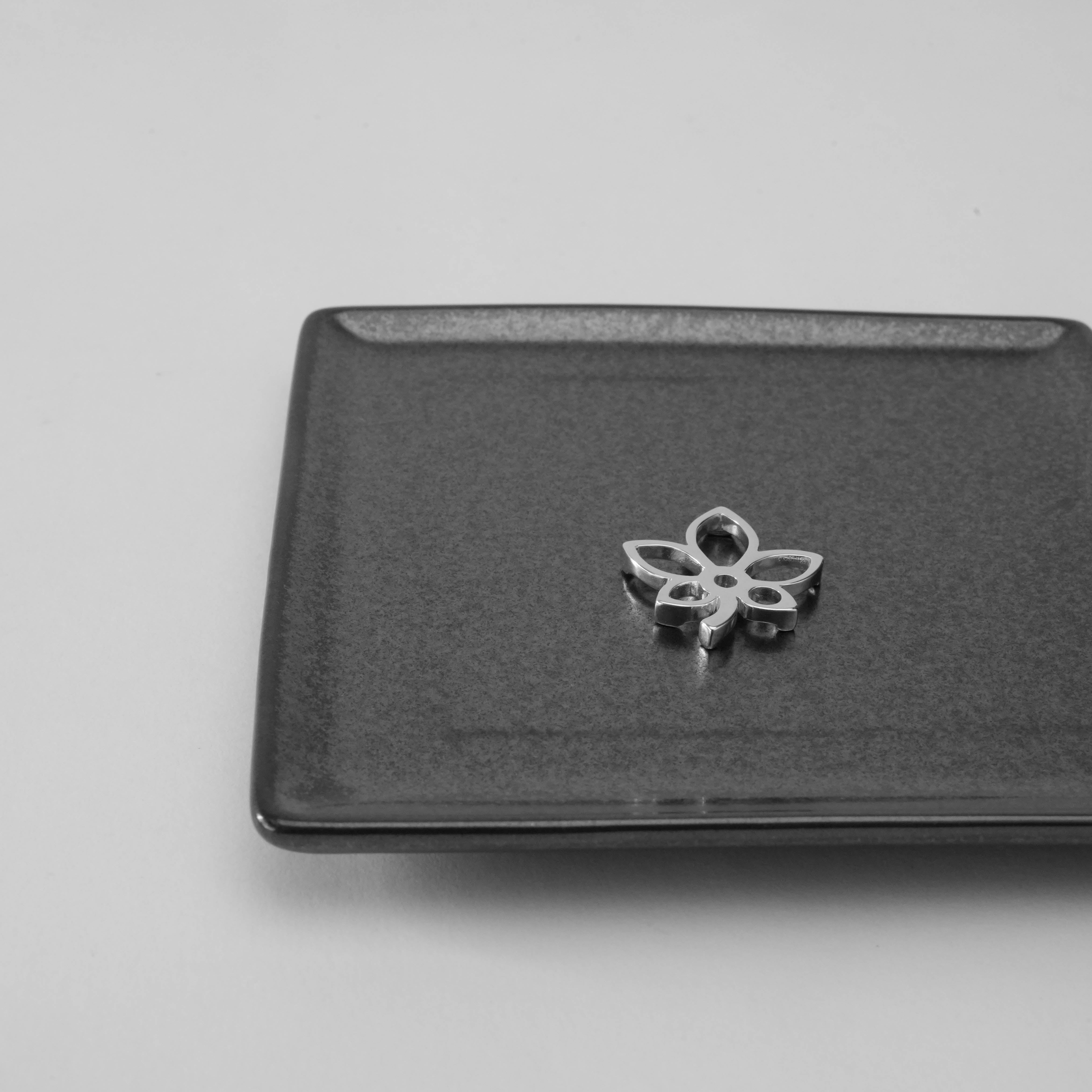 Shoyeido Horin Gift Set - Shirakawa & Maple Leaf Incense Holder