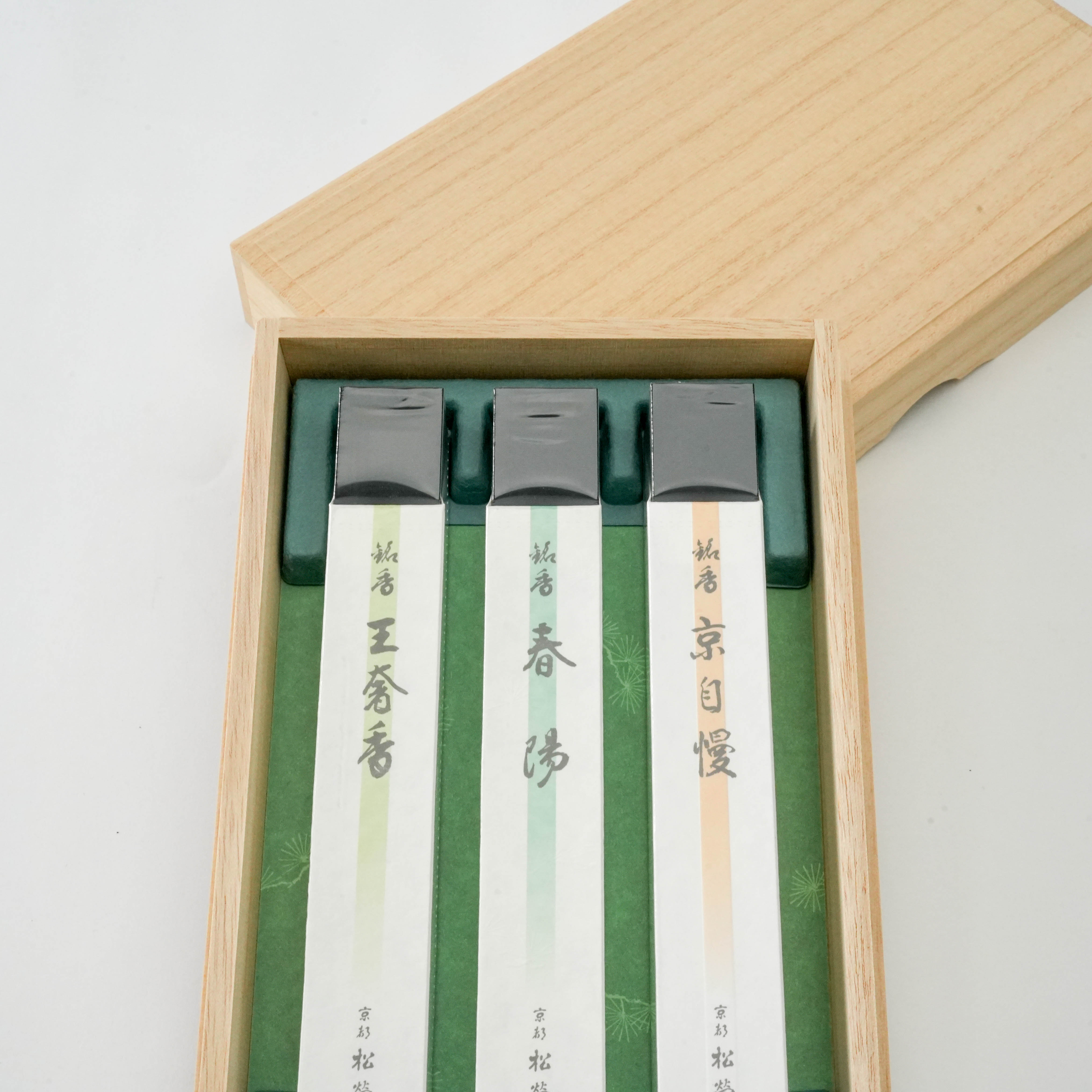 Shoyeido Premium Incense 3 Gift Set - King’s Aroma / Beckoning Spring / Pride of Kyoto