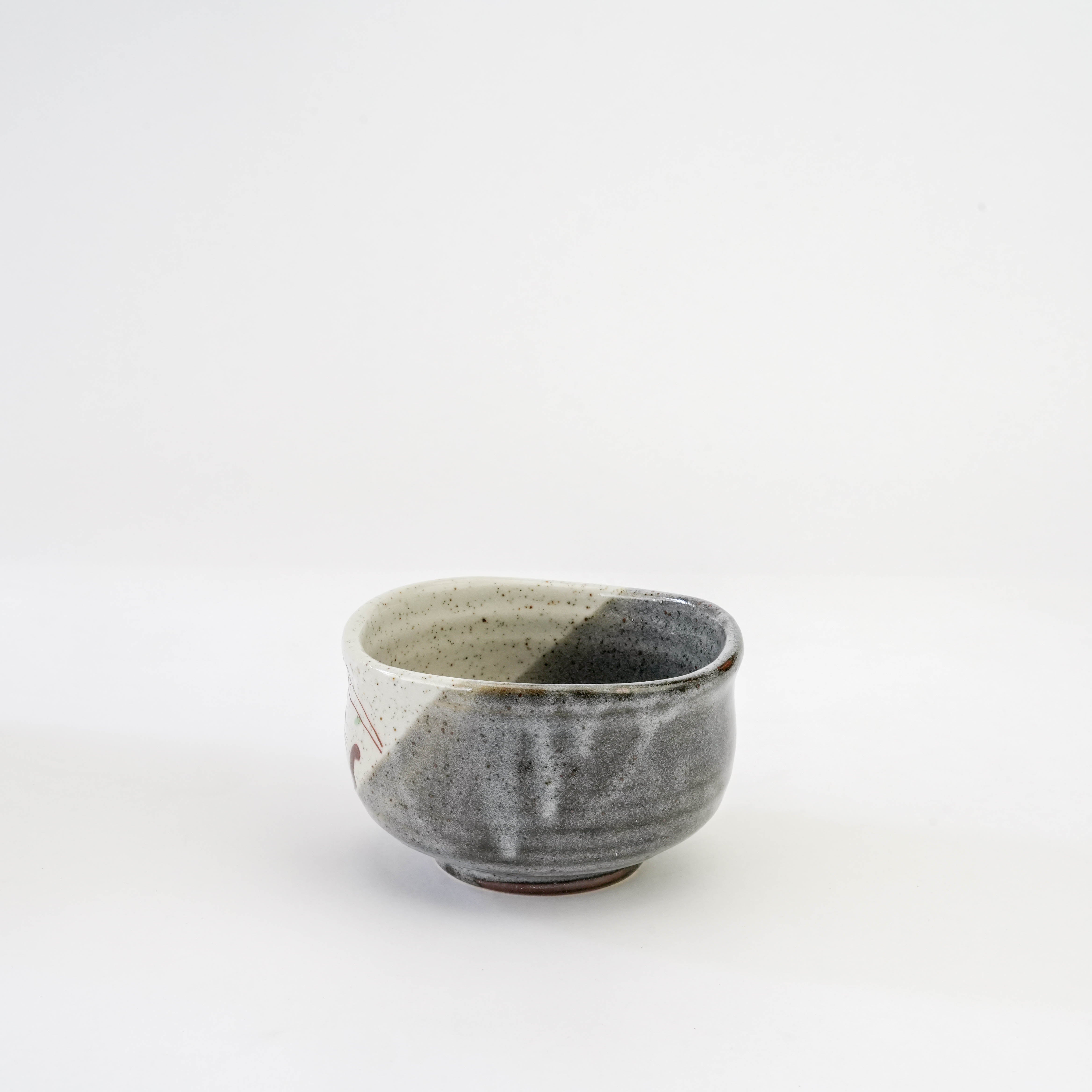 Kutani Ware Sunny Spot Cat Matcha Bowl