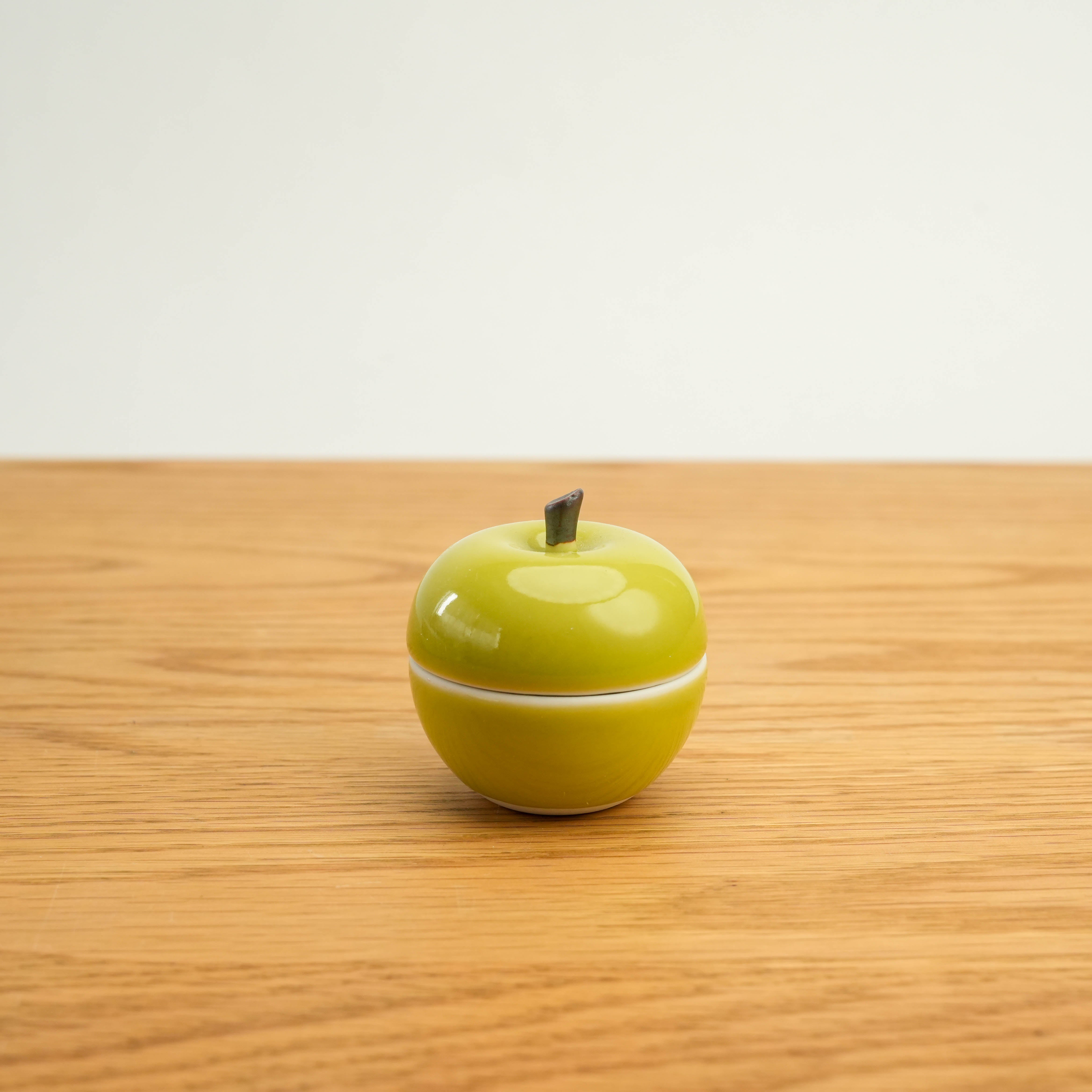 Hasami Ware Apple Container