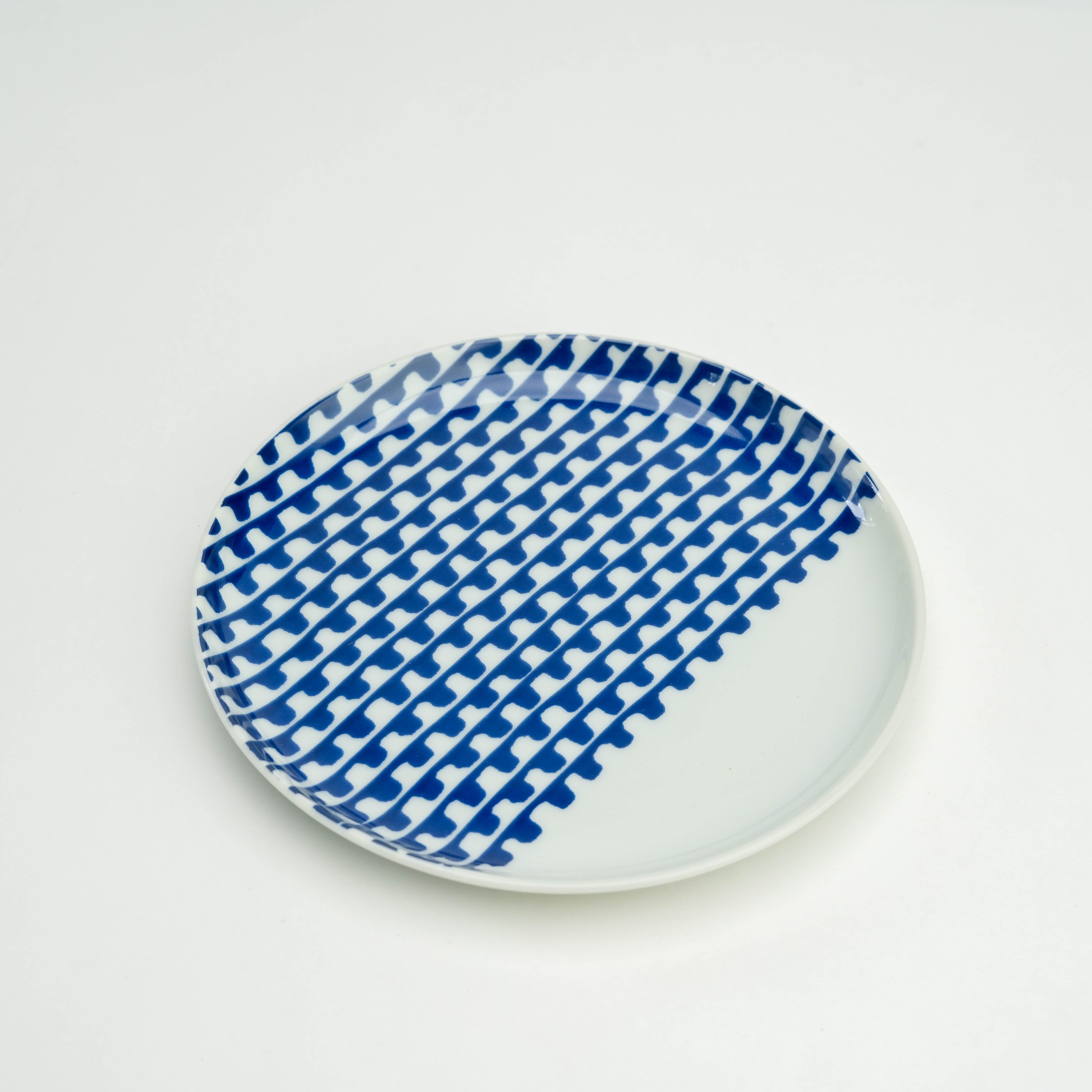 Hasami Ware Medium Plate Chouette Blue