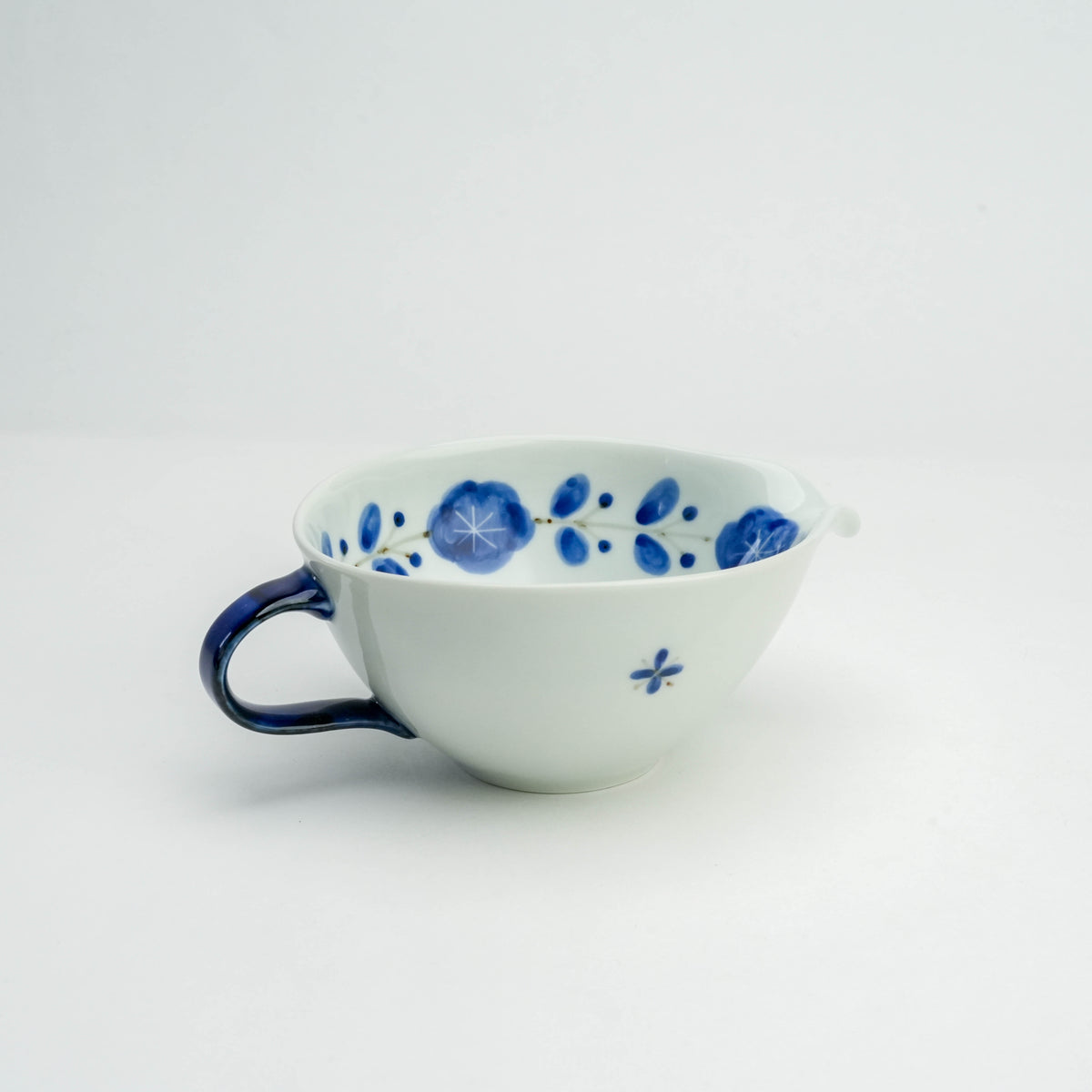 Arita Ware Koyogama Blue Floral Katakuchi Pouring Bowl