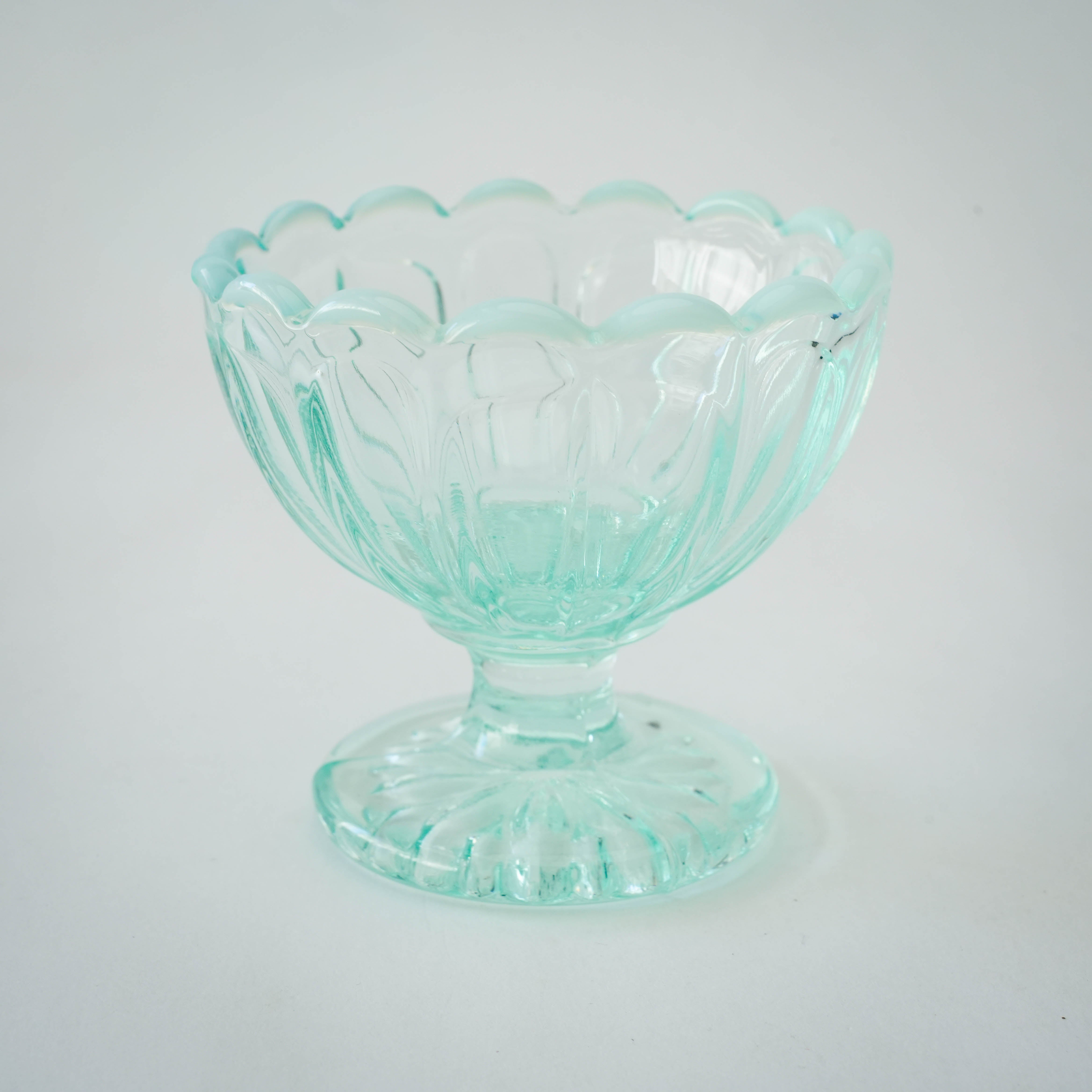 Hirota Glass Yukinohana Footed Ice Cream Bowl
