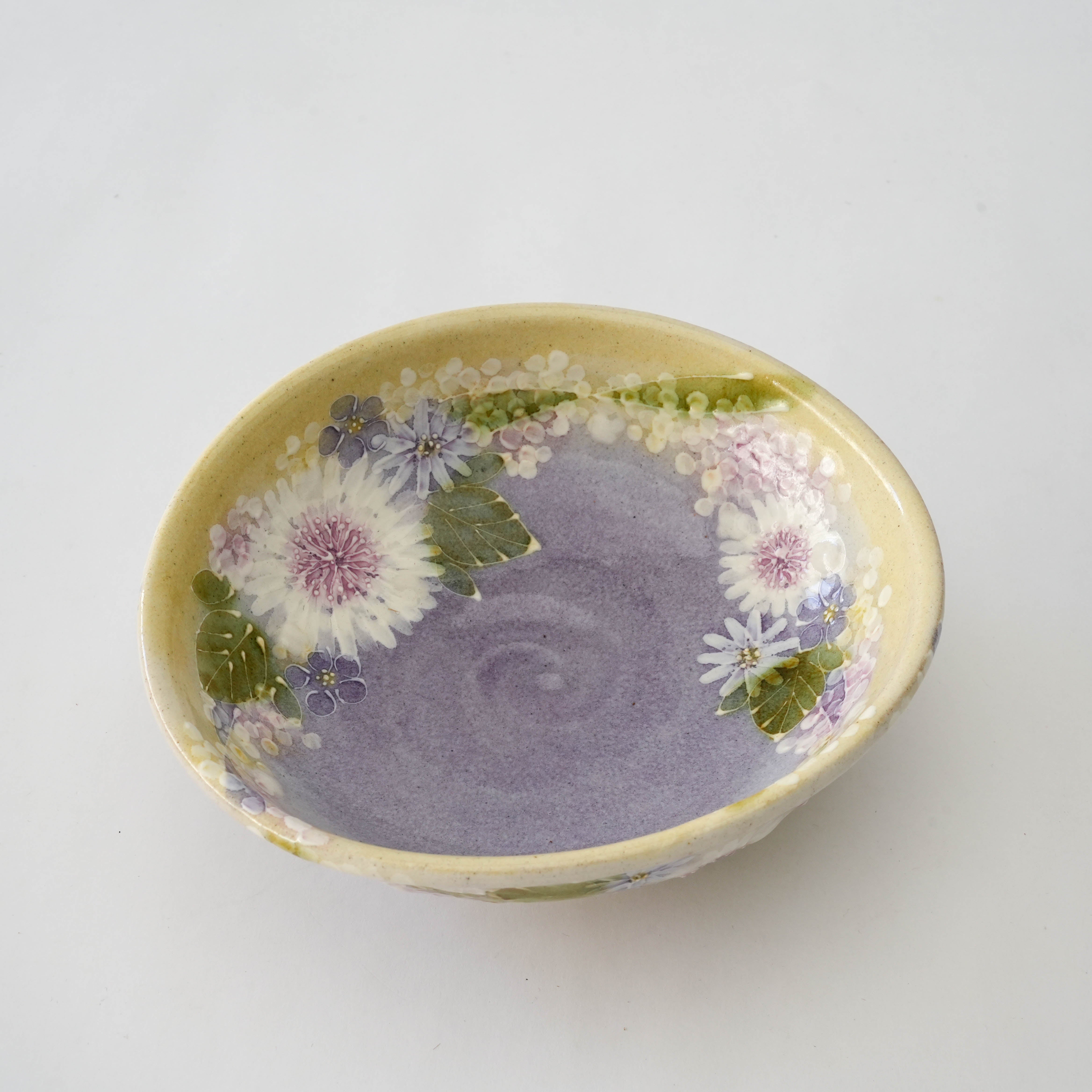 Seto Ware Floral Accent Bowl