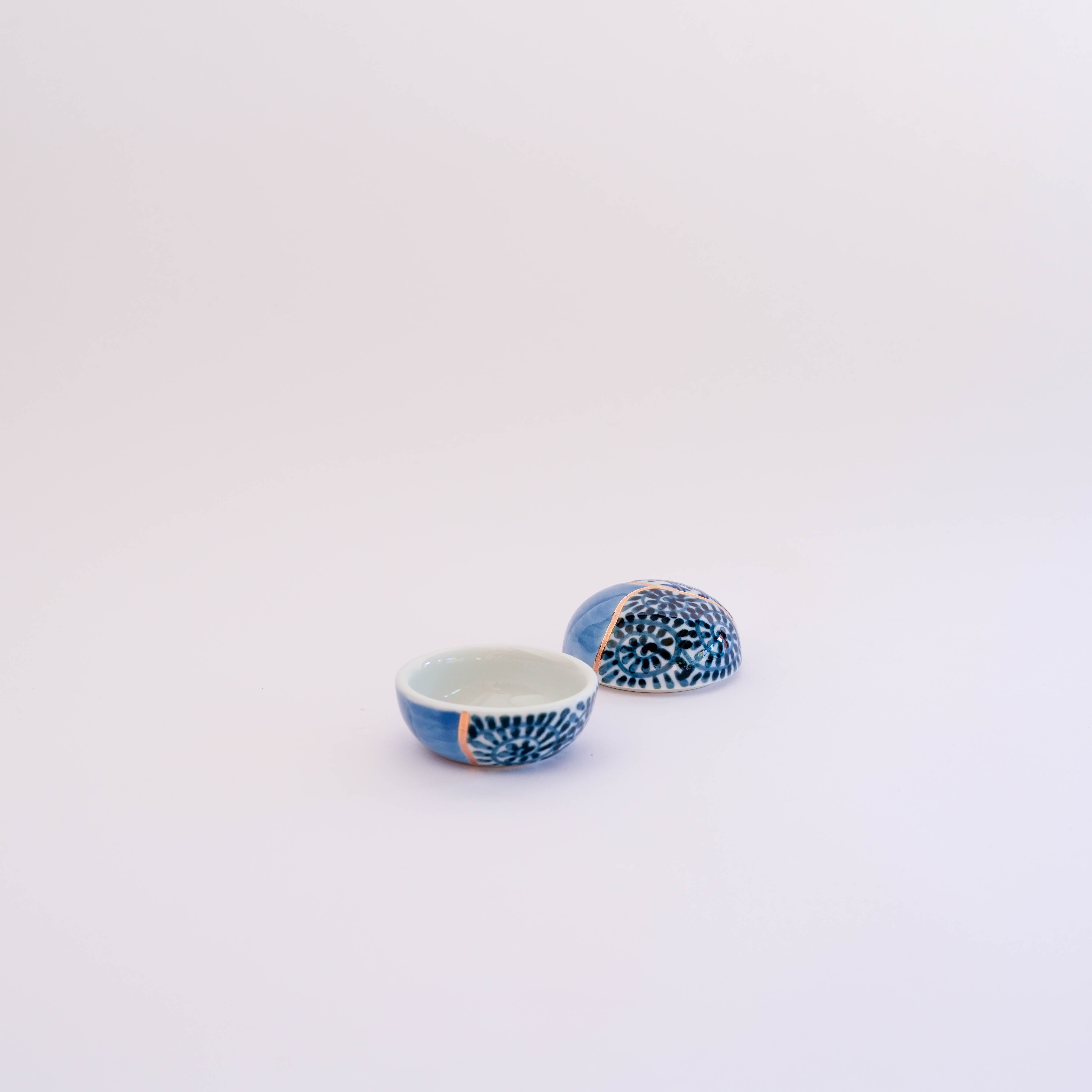 Arita Ware kintsugi-style Round Delicacy Container