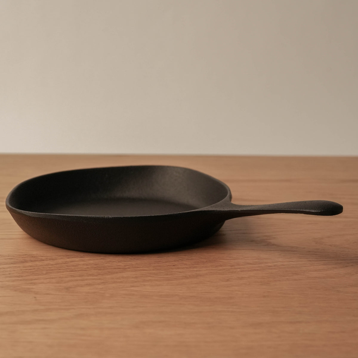 Sori Yanagi Nambu Tekki Cast Iron Mini Pan S – 16cm