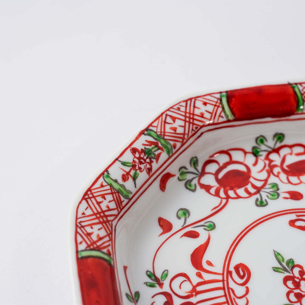 Arita Ware Yozan Kiln Gosu Akae Octagonal Deep Plate – 13cm