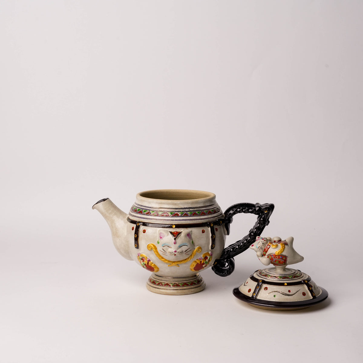 Koichi Yasunaga Cat Guardian Teapot