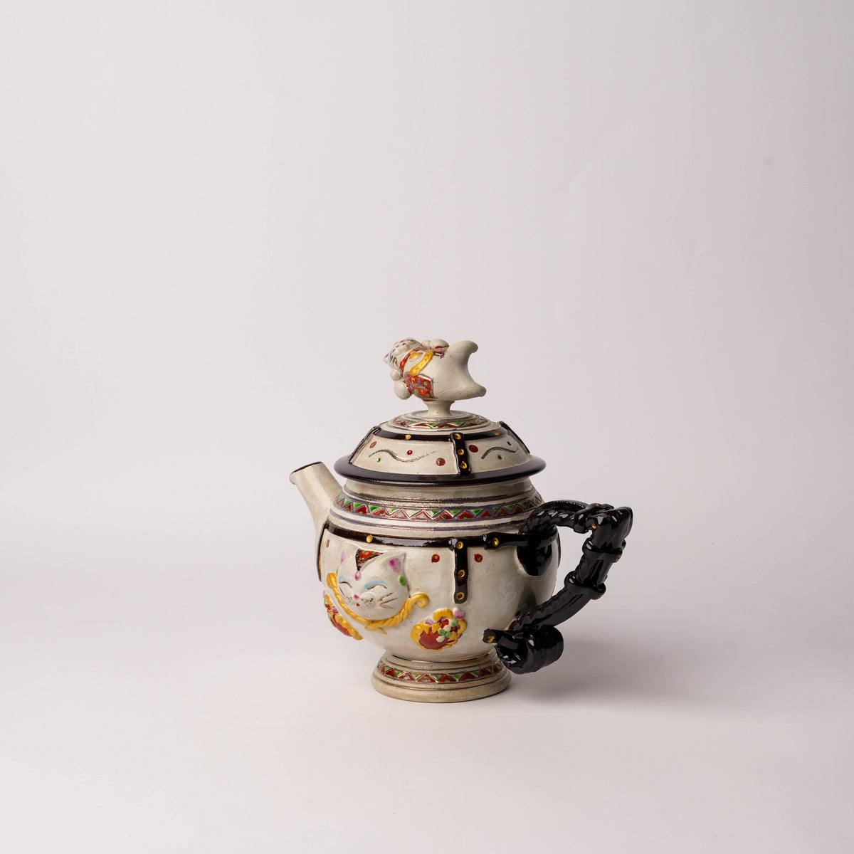 Koichi Yasunaga Cat Guardian Teapot