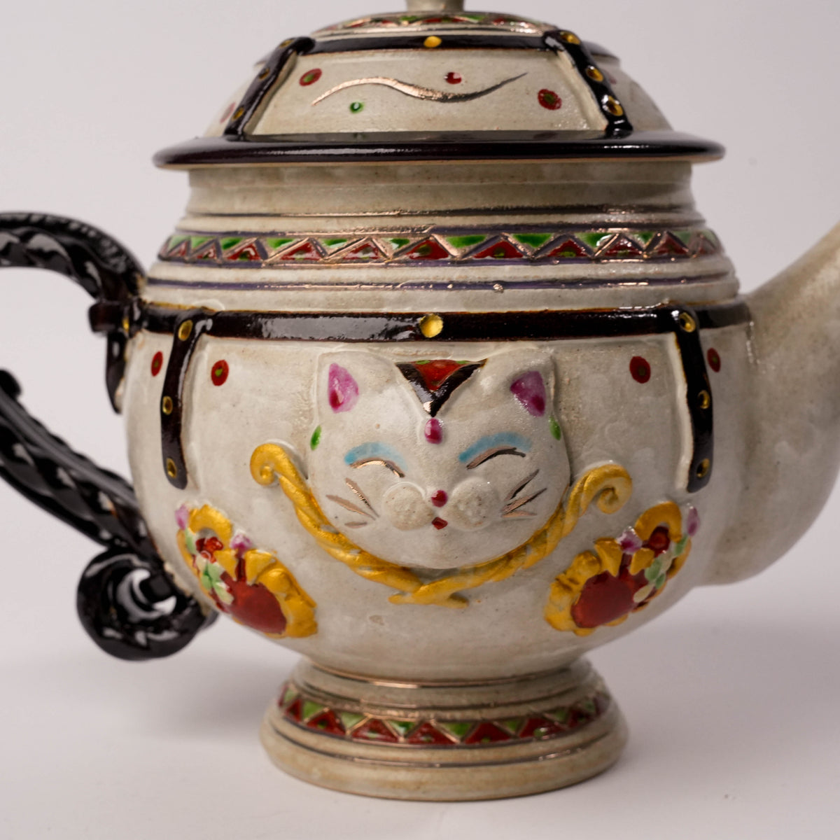 Koichi Yasunaga Cat Guardian Teapot