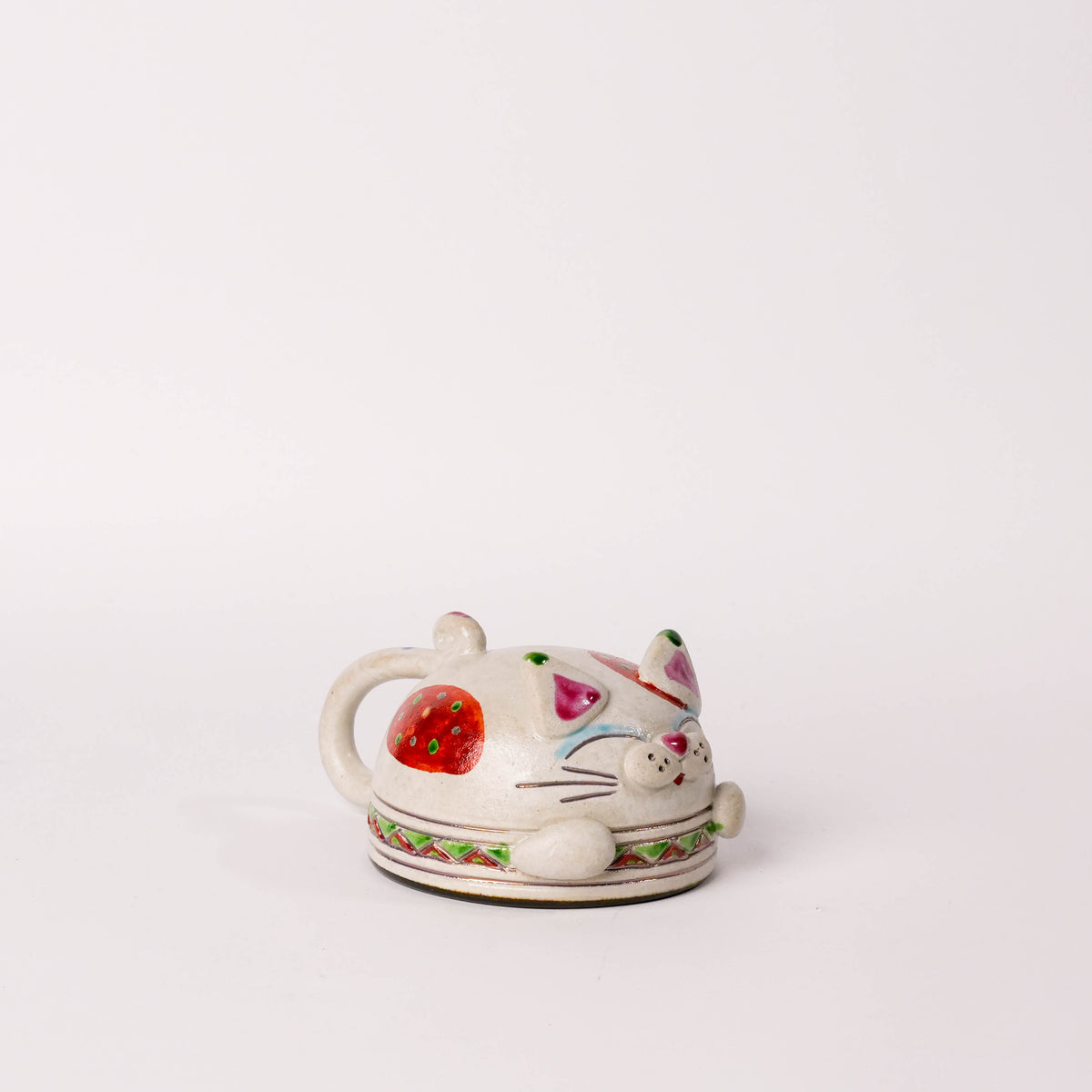 Koichi Yasunaga Cat Mug - White & Red