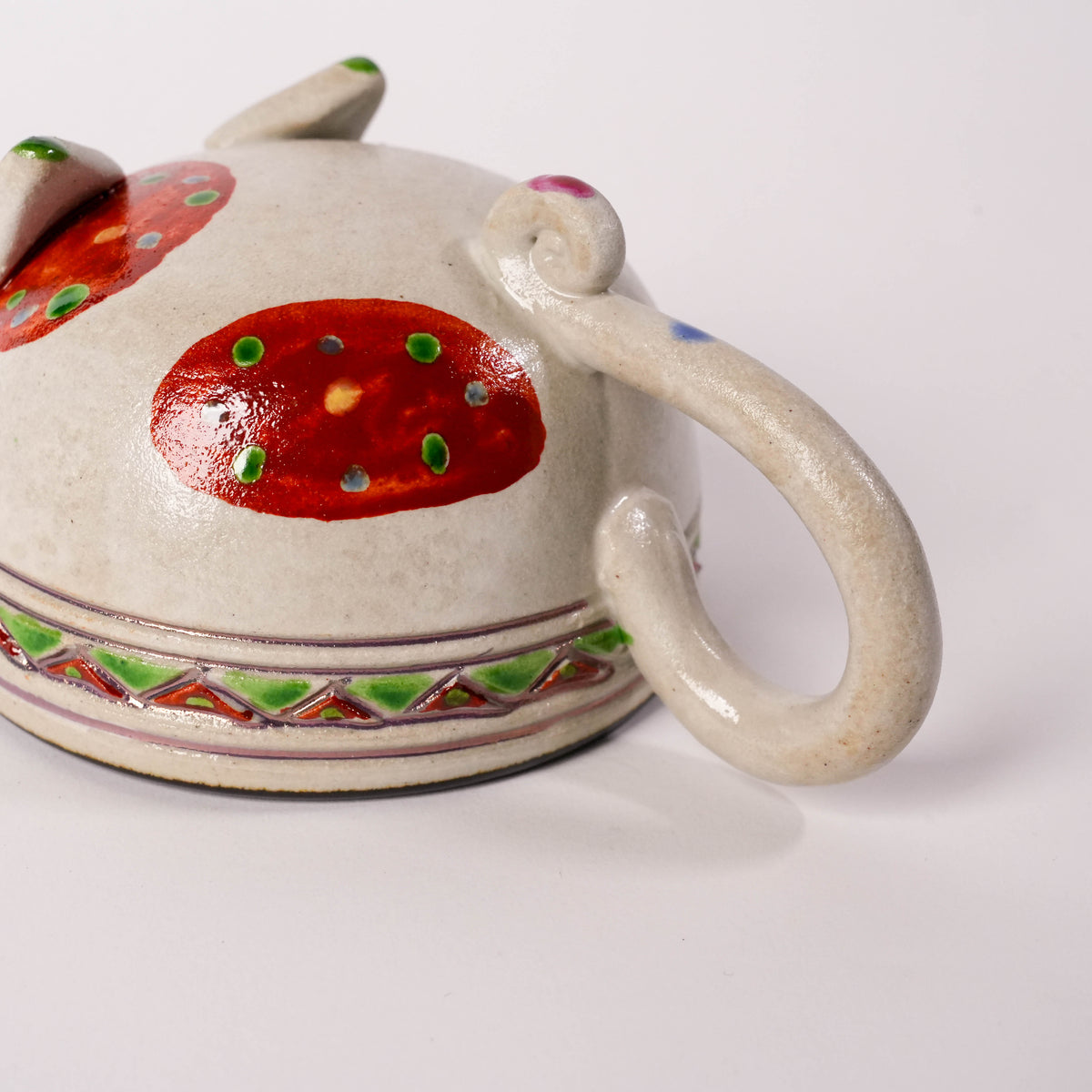 Koichi Yasunaga Cat Mug - White & Red