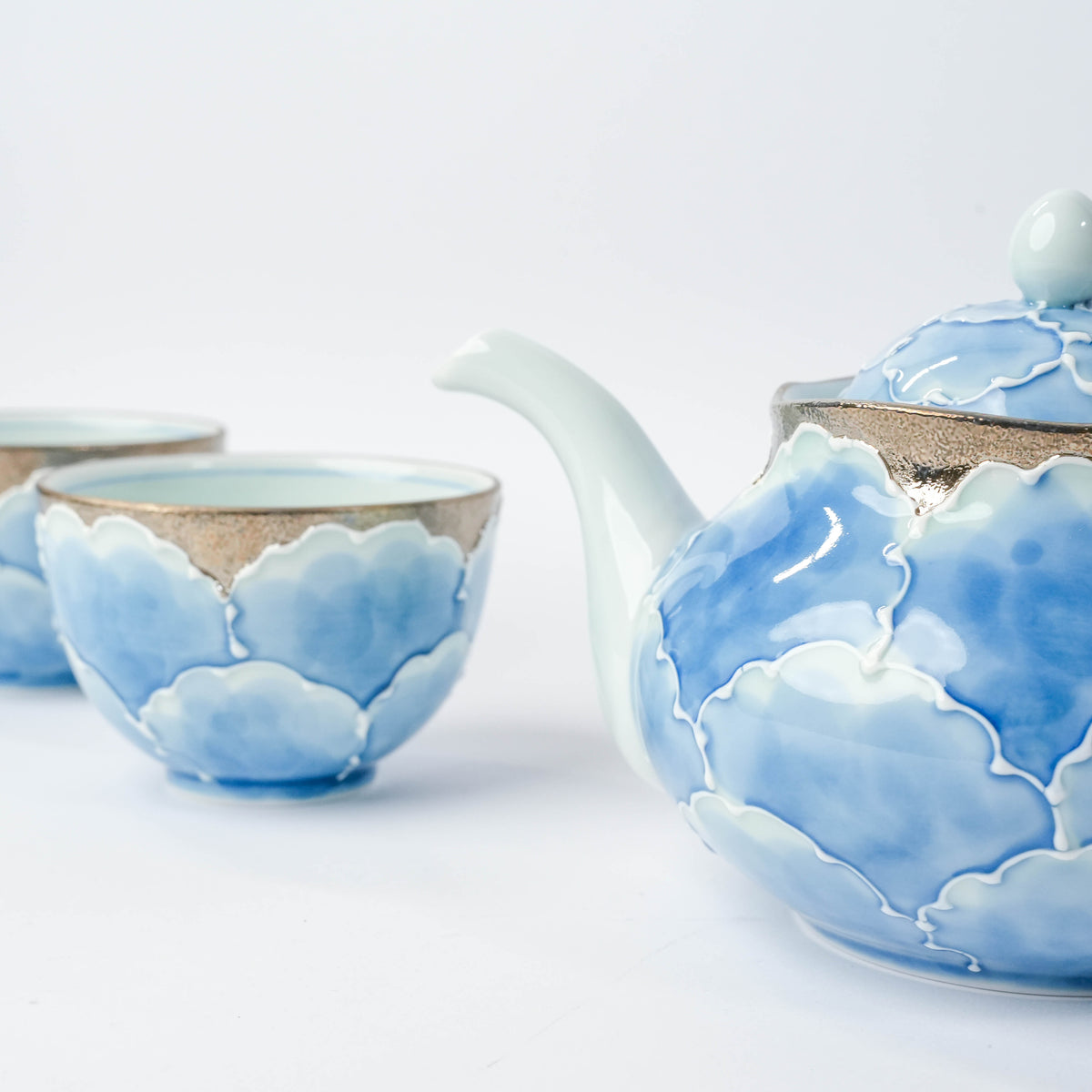 Arita Ware Bunzan Kiln Peony Tea Gift Set – Blue & Silver
