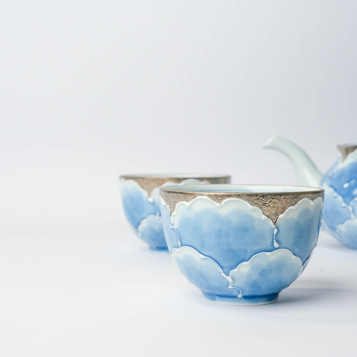 Arita Ware Bunzan Kiln Peony Tea Gift Set – Blue & Silver