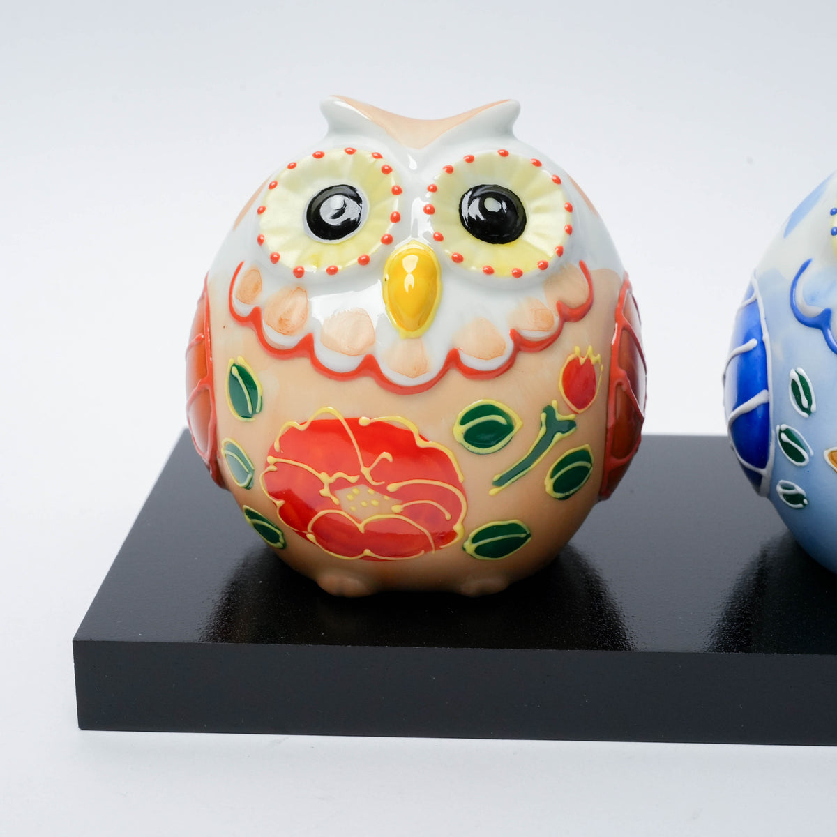 Kutani Ware Owl Pair – Blossom Guardians of Good Fortune