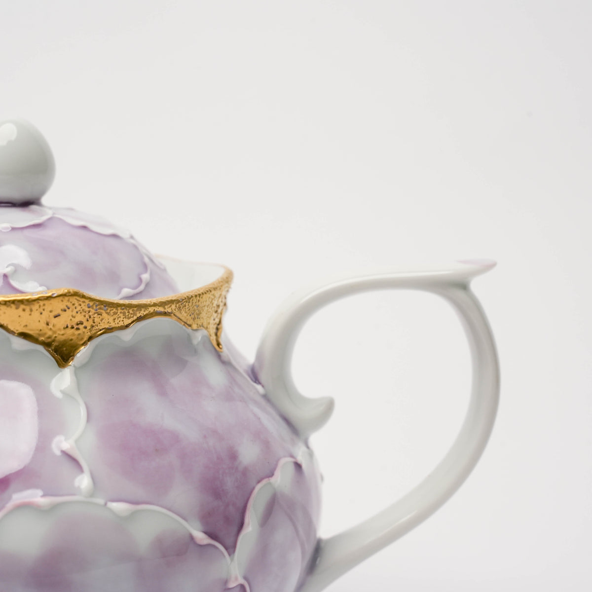 Arita Ware Bunzan Kiln Peony Teapot – Purple & Gold