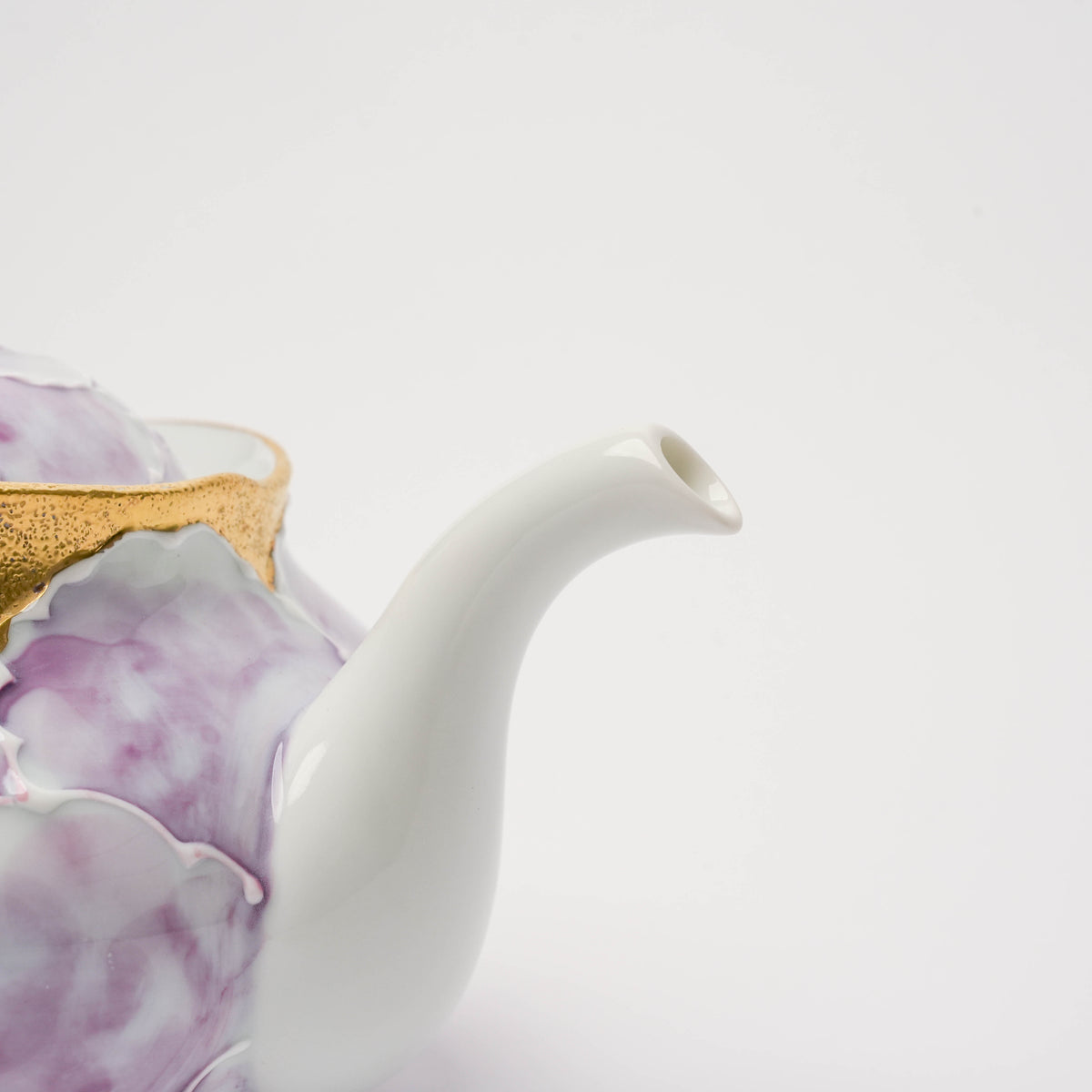 Arita Ware Bunzan Kiln Peony Teapot – Purple & Gold